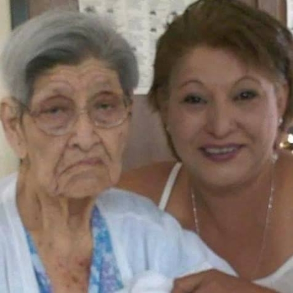 Meet your Posher, Rebecca - Picture 1 of 1